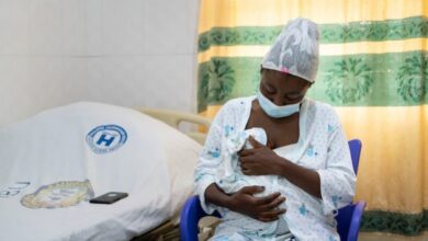 Lo que las naciones del África subsahariana pueden enseñar a los EE. UU. sobre la salud materna negra, Tu Mundo al dia